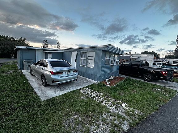 2nd image of 703 Silverstream Cir