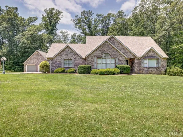 160 The Woods, Bedford, IN 47421