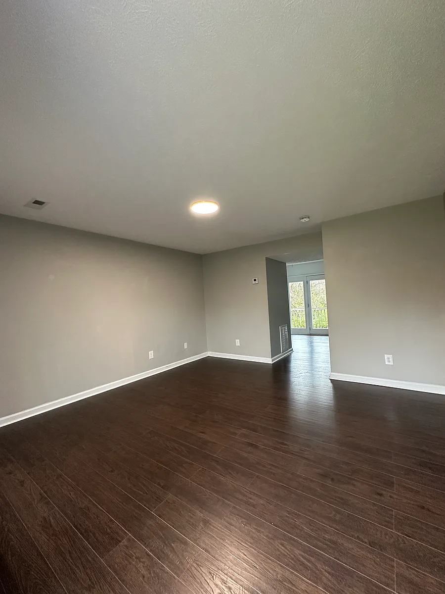 Building Photo - 423 Sara Leigh Dr #1