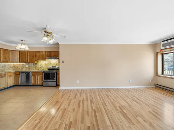 651 Kennedy Blvd #103, Bayonne, NJ 07002