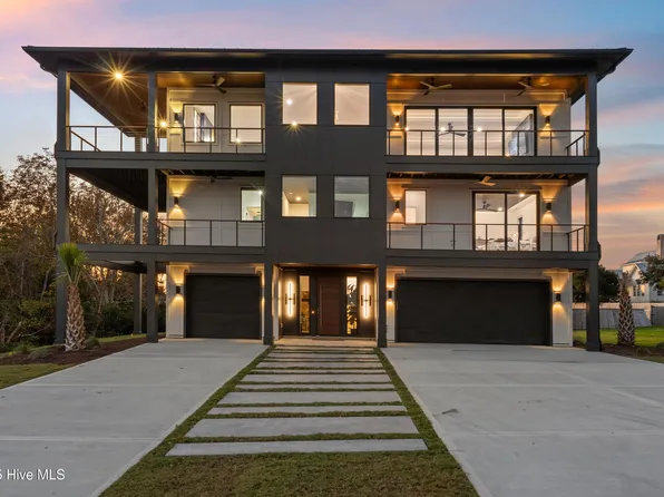 141 Dogwood Lane, Hampstead, NC 28443