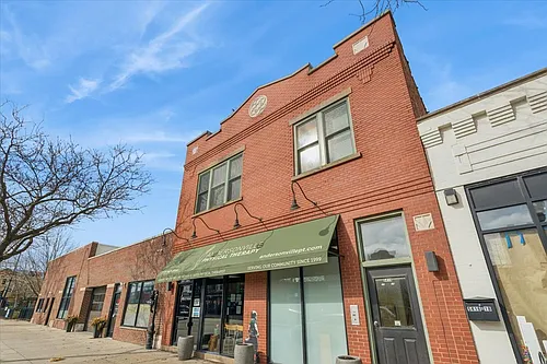 5414 N Broadway St #1F Photo 1