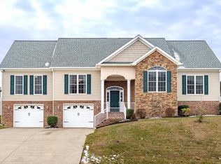 6250 Dotts Ln, Penn Laird, VA 22846