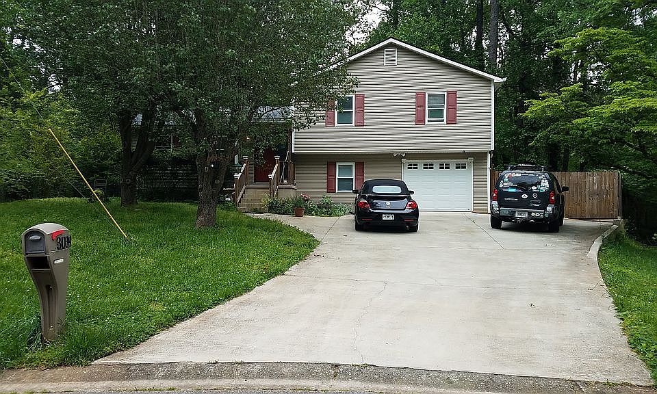 1st image of 3039 Courtney Dr SW