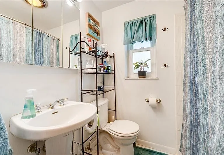 362 Questend Ave — Photo 12