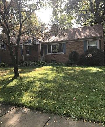 2nd image of 16285 Pomona Dr
