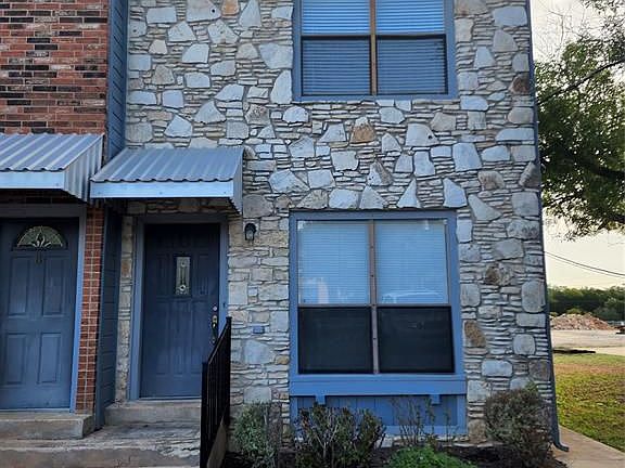 2nd image of 3005A Whisper Oaks Ln