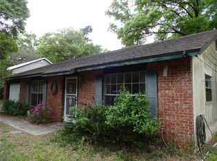 2400 Oxford Rd, Deland, FL 32724