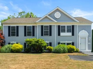 108 Noank Ledyard Rd, Groton, CT 06355