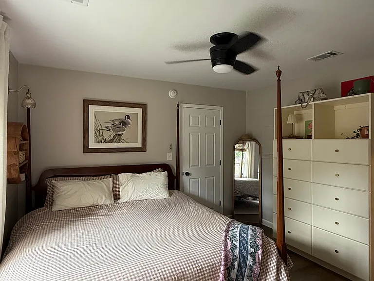 211 Gardenia St — Photo 18