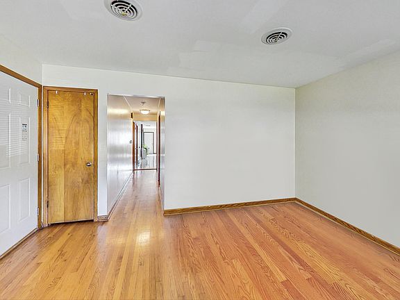 5th image of 1549 N 43rd Ave