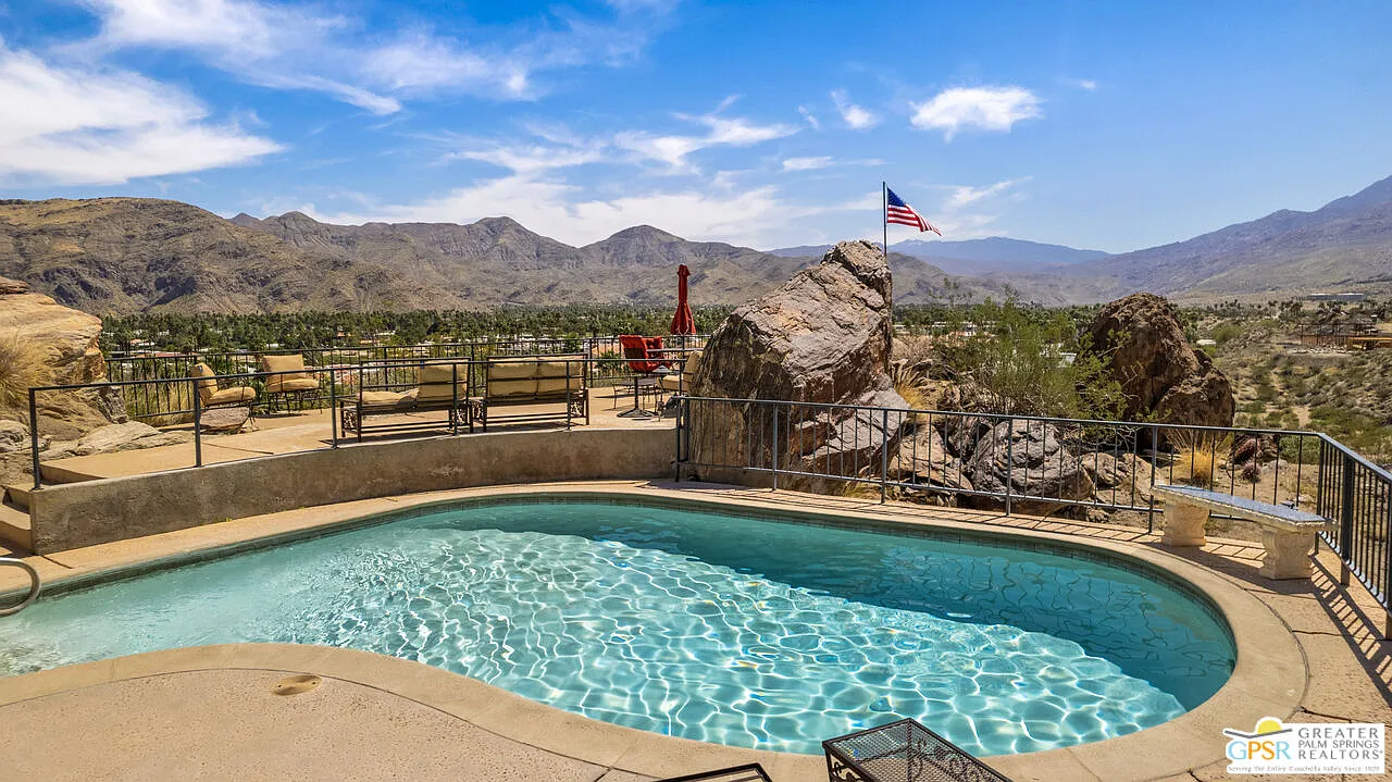 3 bed, 3.0 bath, 2120 sqft, $7,000 — Photo 1