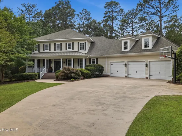 120 Woodenbridge Ln, Pinehurst, NC 28374