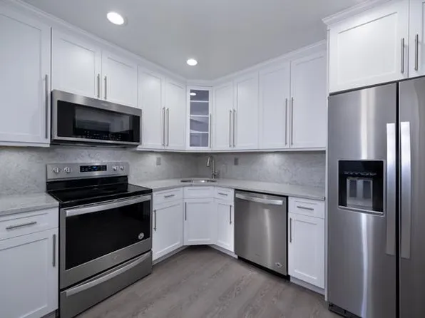 Fairfield Tudor At North Babylon