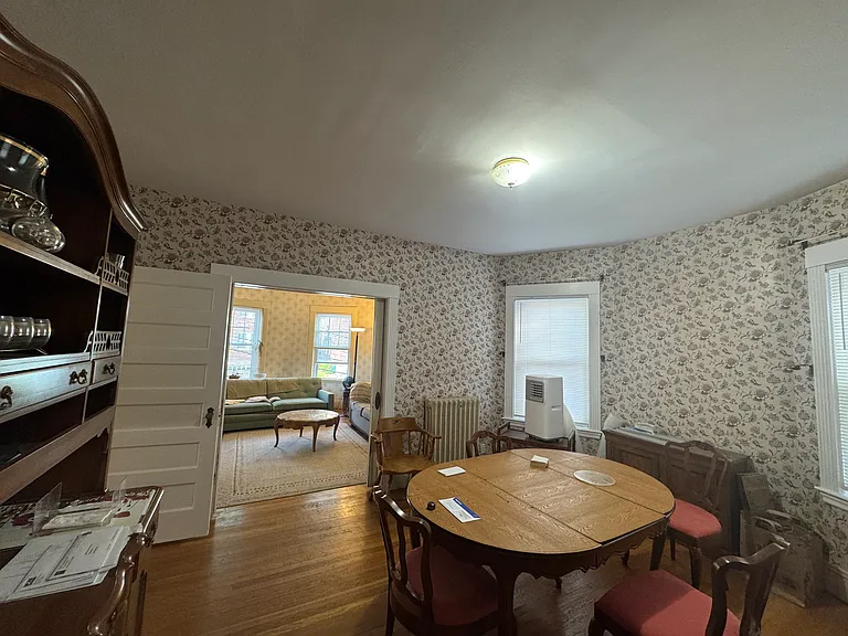 98 Westbourne Ter #2 — Photo 17