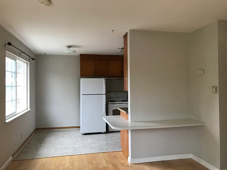 917 Liberty St #6 — Photo 4