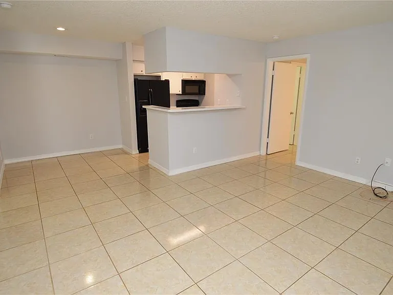 8643 Mallard Reserve Dr #104 — Photo 15