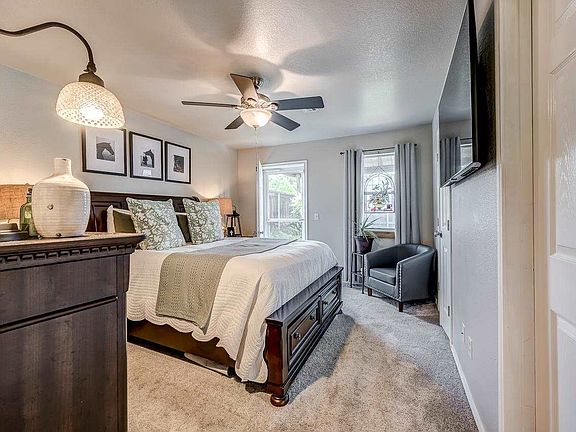 4th image of 503 Greenbriar Ct