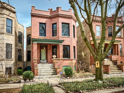 2707 N Whipple St, Chicago, IL, 60647