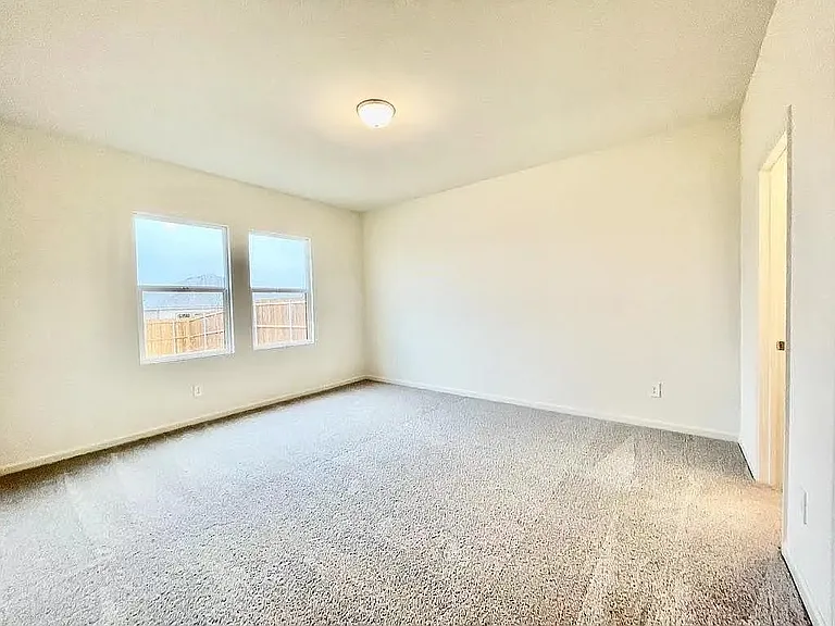 1565 Shadow Hawk Dr — Photo 6