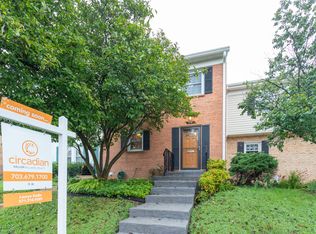 930 Park Ave, Herndon, VA 20170
