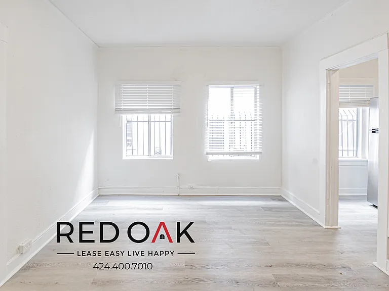 816- 822 S Park View St — Photo 1