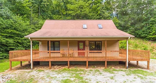 1st image of 154 Beary Cozy Ln