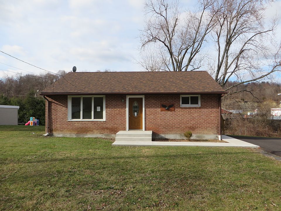 1st image of 3 Midway Dr