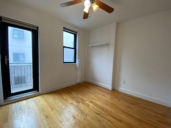 4th image of 191 Humboldt St APT 6