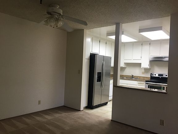 Kitchen/ dining area