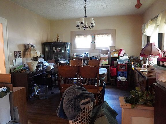 4th image of 618 N Emerson Ave