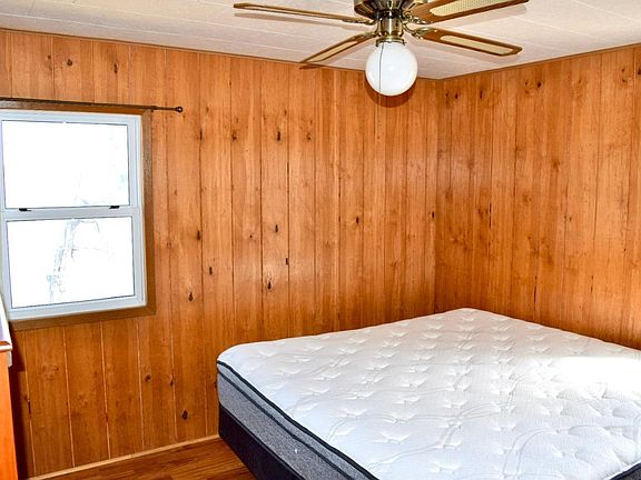 5th image of 674 Shore Haven Ln Cabin 6