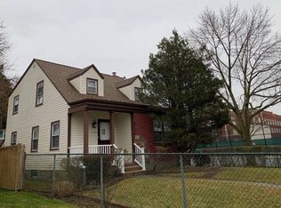 8461 248th St, Bellerose, NY 11426
