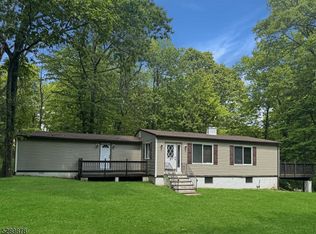 65 Paddock Ave, Highland Lakes, NJ 07422