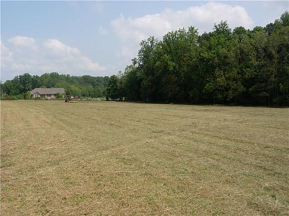 2nd image of 21 Dry Creek Ln