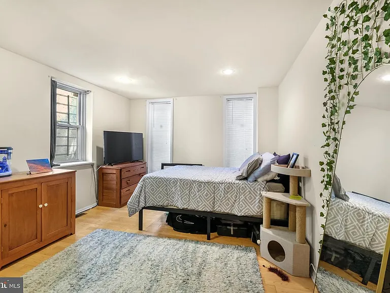 234 Bainbridge St #1B — Photo 7