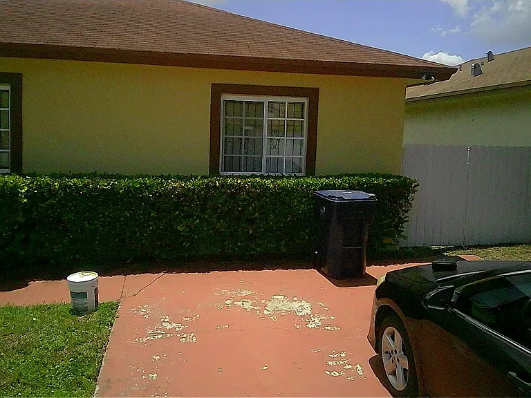 20700 NW 31st Ave — Photo 1