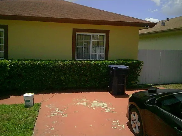 20700 NW 31st Ave, Miami Gardens, FL 33056