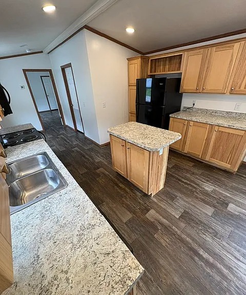 220 Meriden Rd — Photo 8