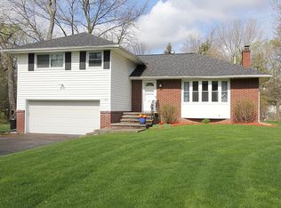 175 Butler Dr, Pittsford, NY 14534