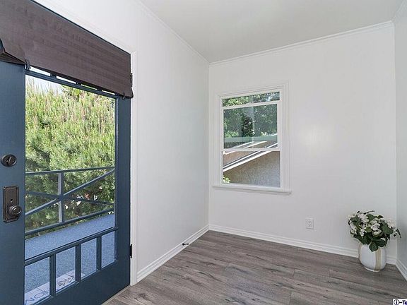 4th image of 1136 Scofield Dr