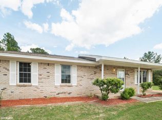 805 Rockman Ln, Defuniak Springs, FL 32433