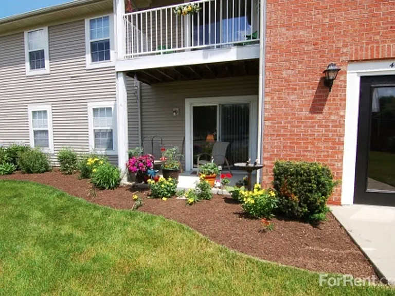 185 - COUNTRY VIEW APARTMENTS — Photo 22