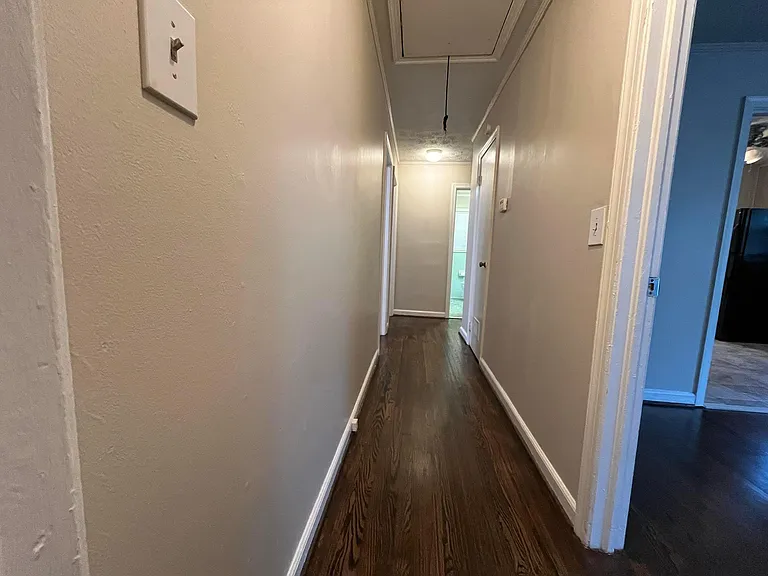 128 Baker St — Photo 11
