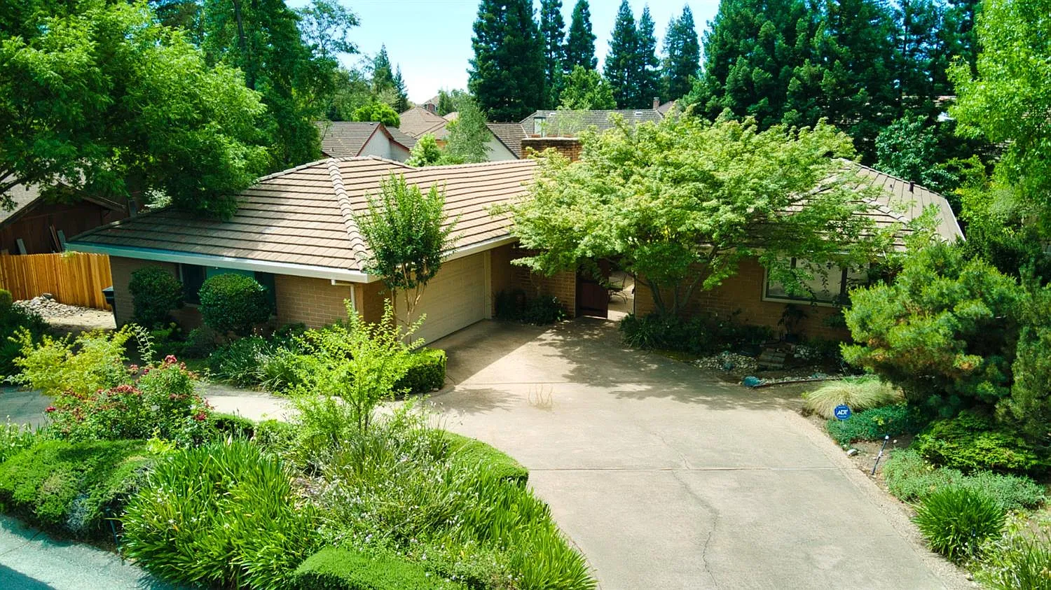100 Grey Canyon Dr photo 1