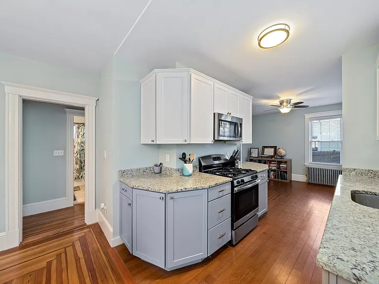 99 Yeomans Ave — Photo 7