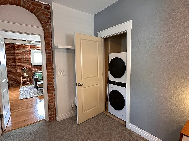 1656 N Franklin St #5 — Photo 14