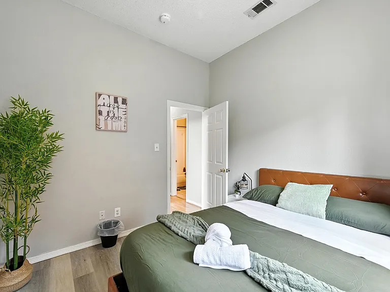 4168 Creekhollow Dr — Photo 20
