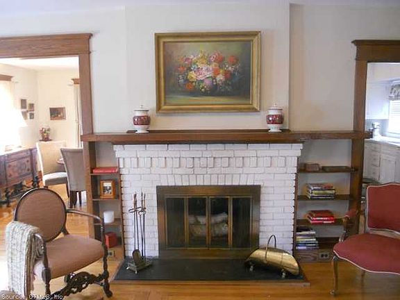 3rd image of 4 W Rock Ave