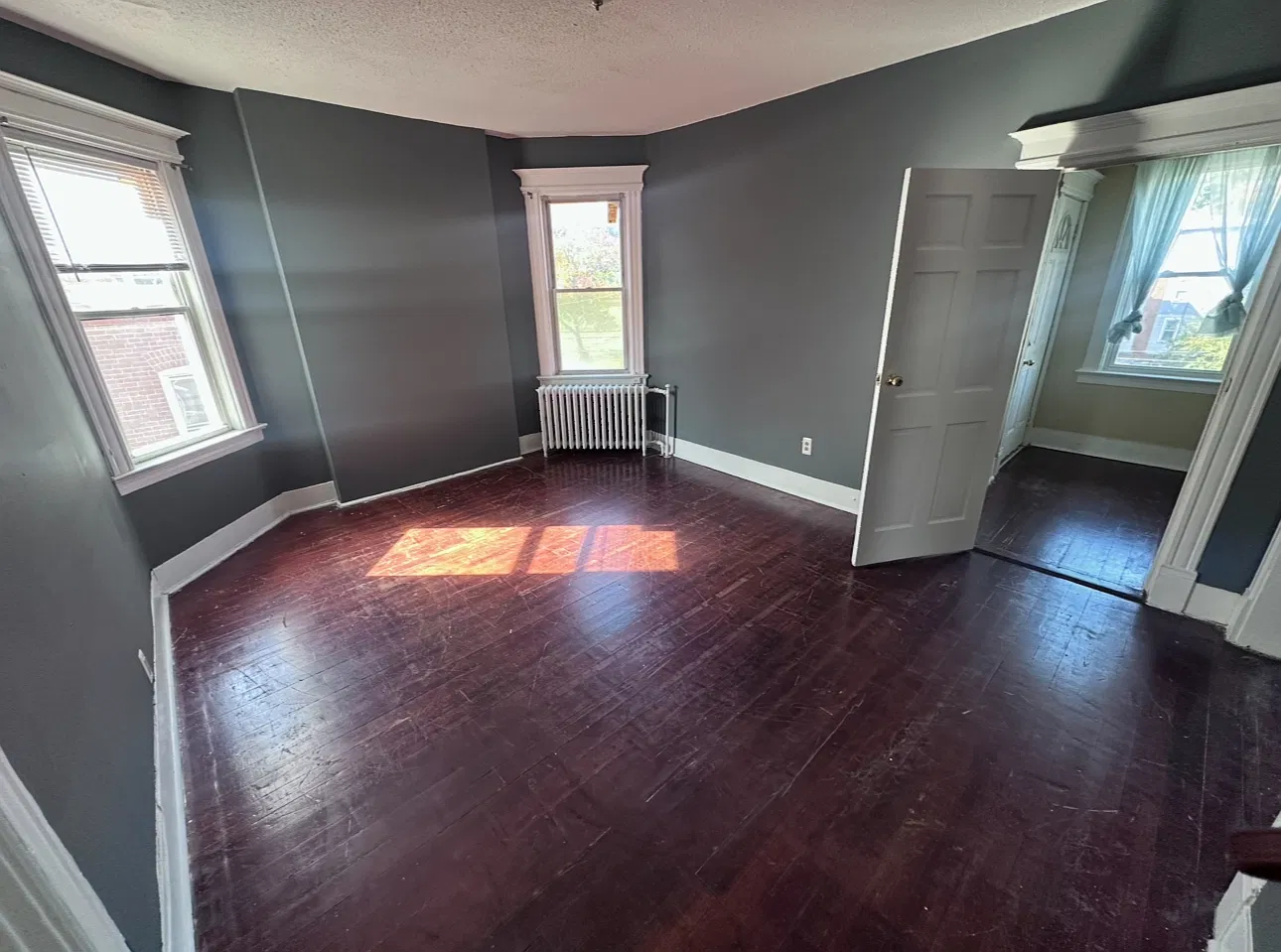 3 bed, 1452 sqft, $1,800 — Photo 1